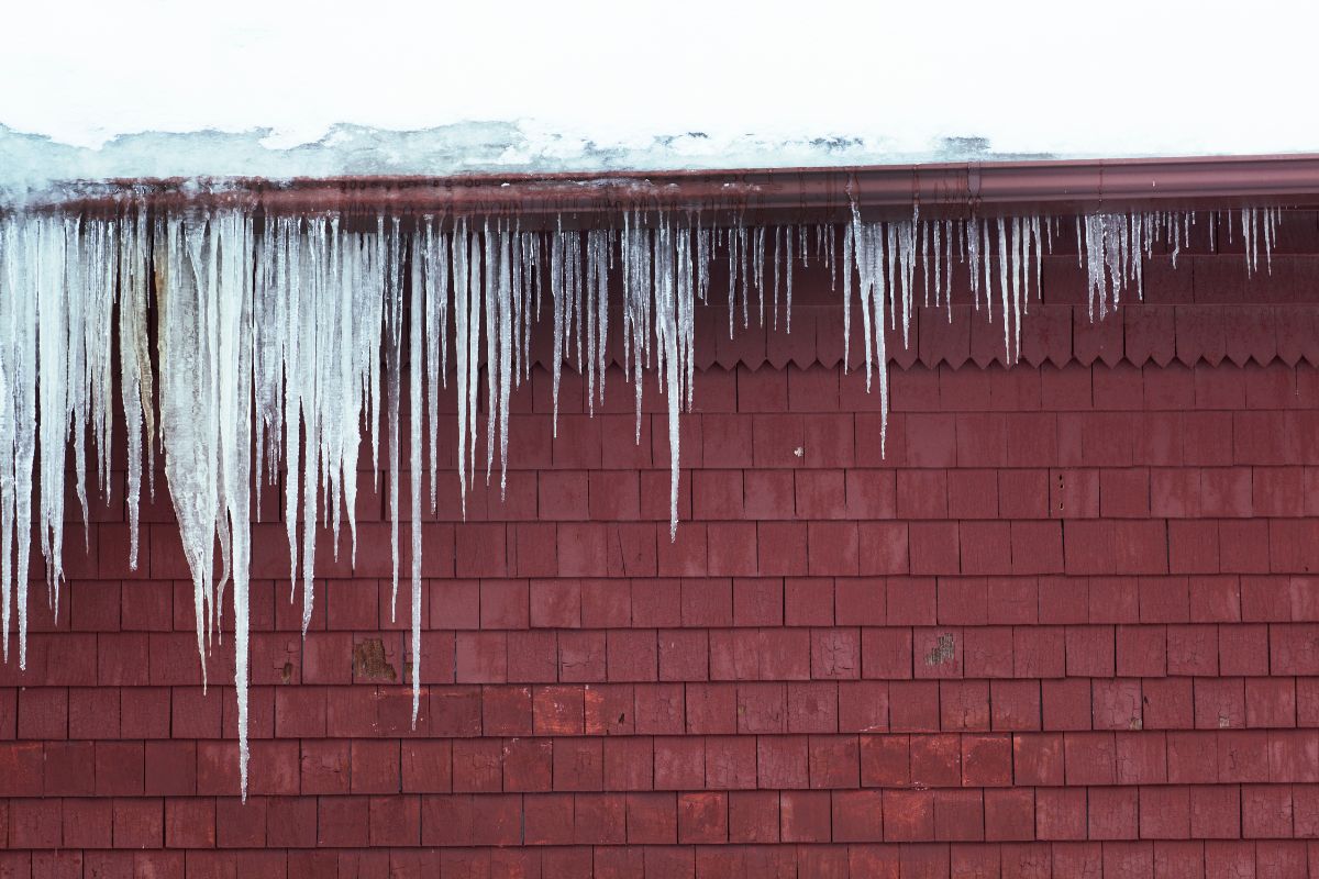 5 Essential Steps To Safely Removing Ice Dams From Your Roof